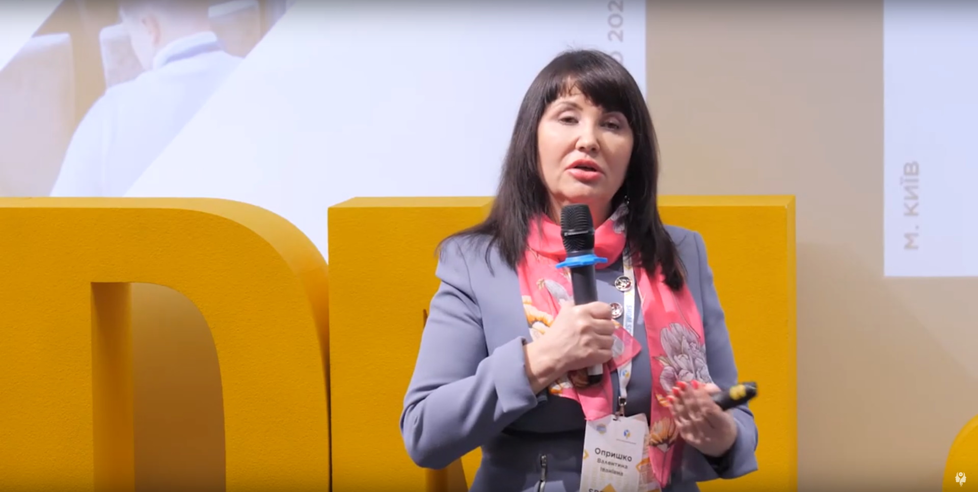 Чи можливо безпосередньо в аптеці визначити до якої групи генериків належить препарат?